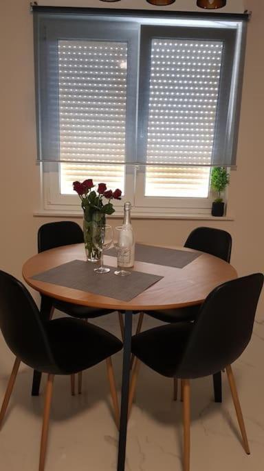 Mias Luxury Apartment 里耶卡 外观 照片
