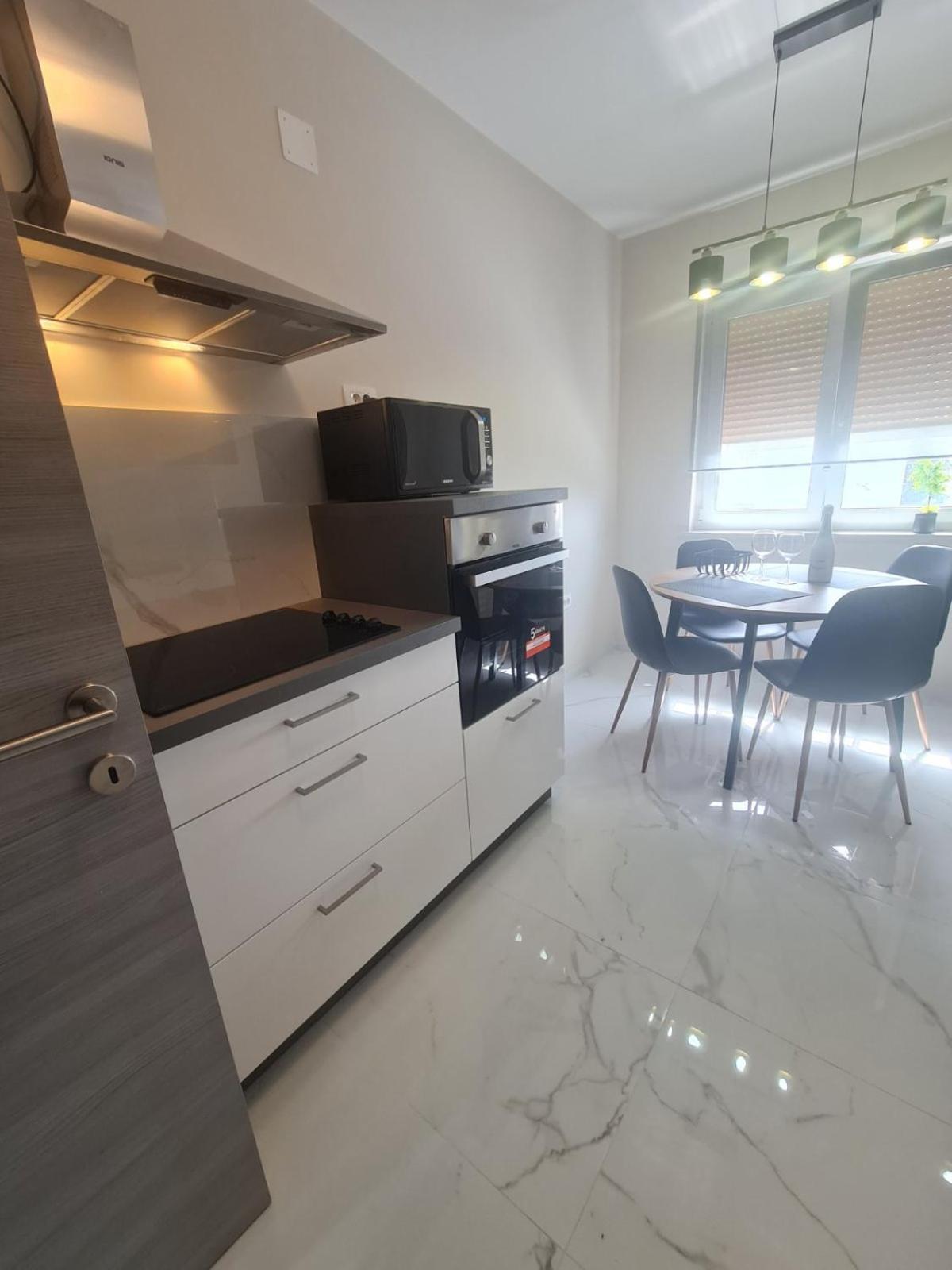 Mias Luxury Apartment 里耶卡 外观 照片